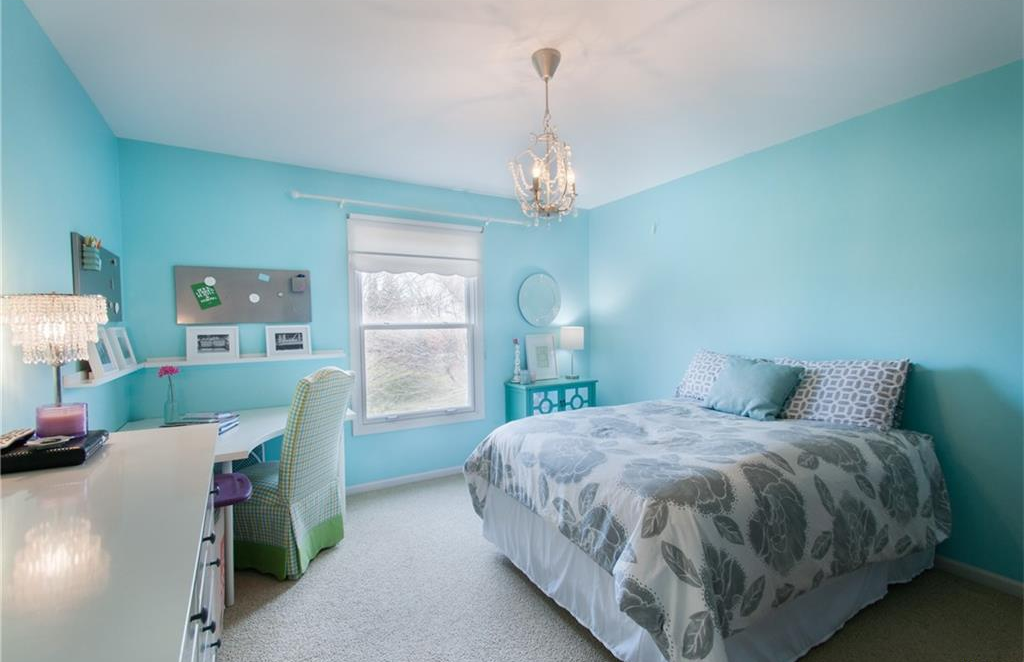 47320 Autumn Park Crt, Novi, MI 48374